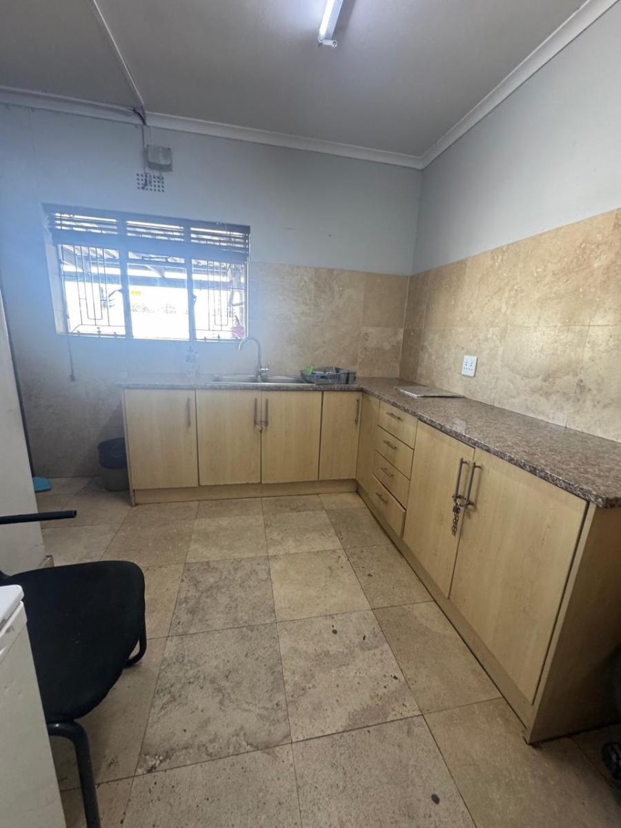 To Let commercial Property for Rent in Claremont Western Cape